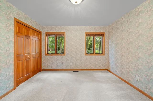 $579,000 | 553 Forest Glen Drive, Fontana, WI 53125