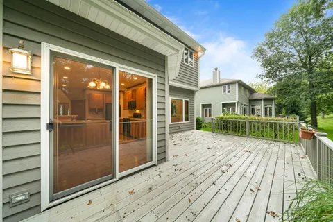 $579,000 | 553 Forest Glen Drive, Fontana, WI 53125