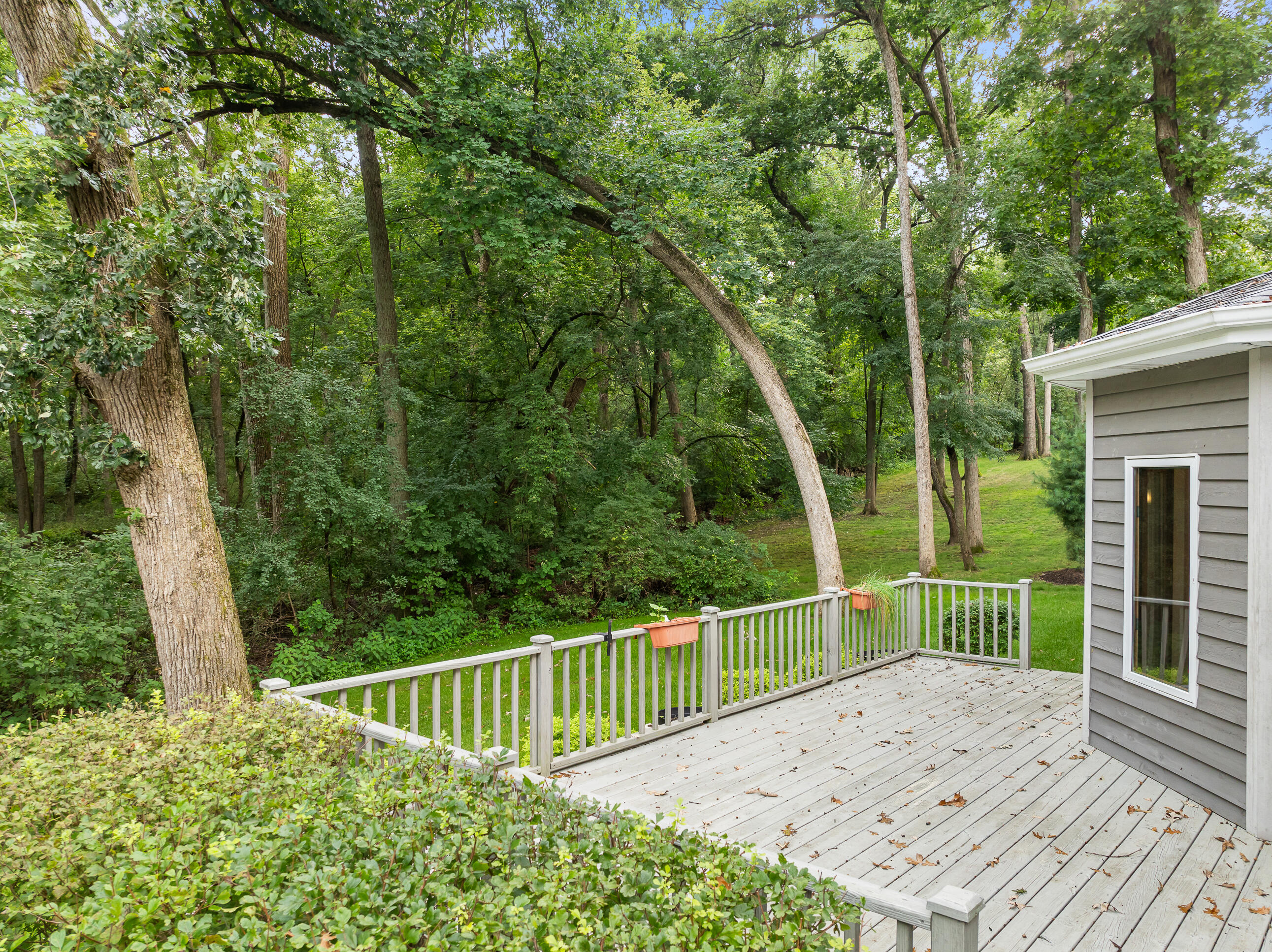 553 Forest Glen Drive Fontana, WI 53125 - Photo 62 of 71 Deck-Backyard
