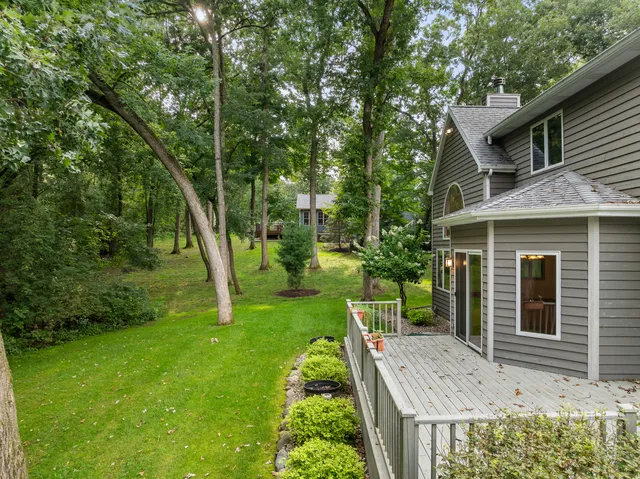 $579,000 | 553 Forest Glen Drive, Fontana, WI 53125