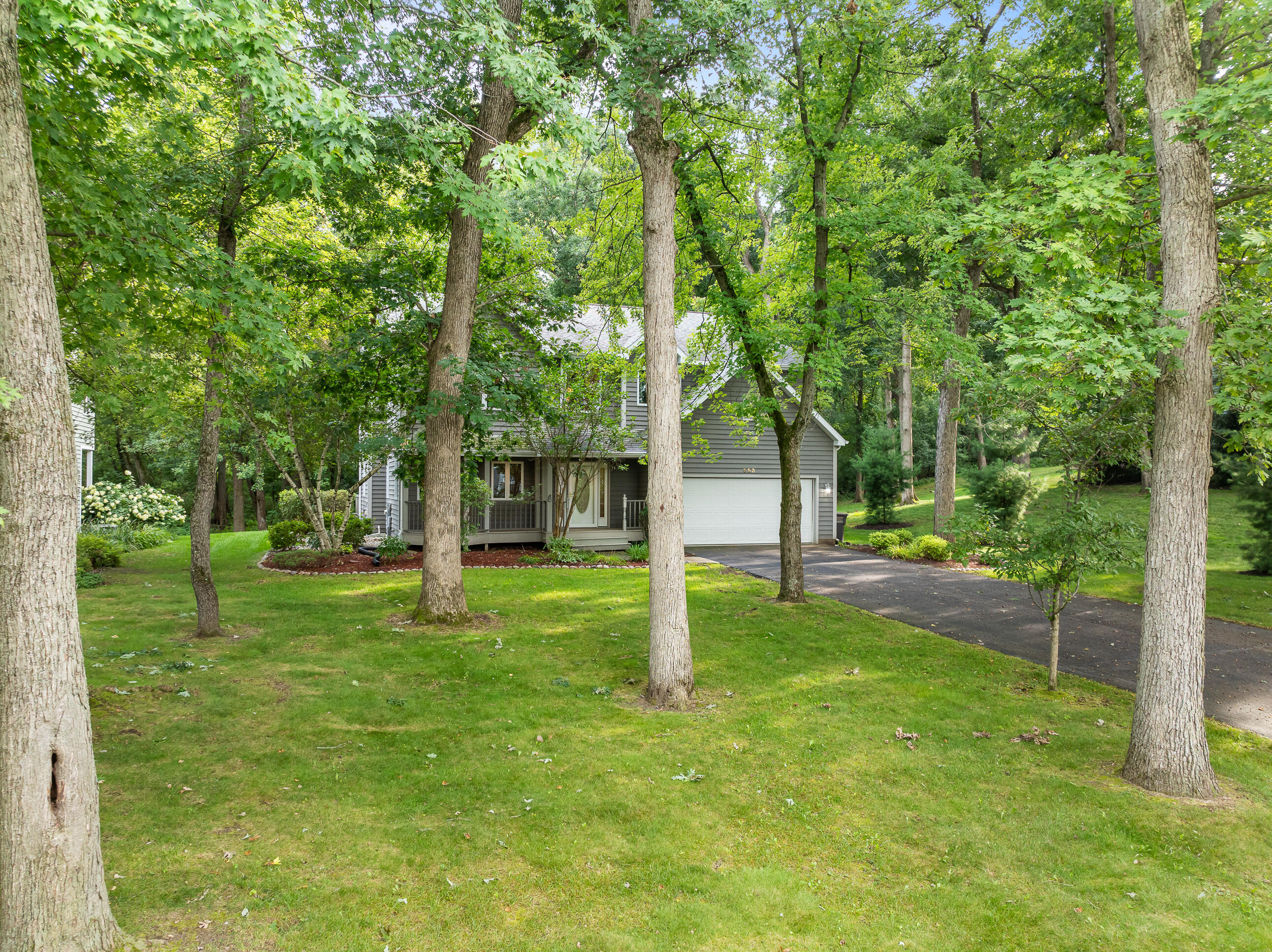 553 Forest Glen Drive Fontana, WI 53125 - Photo 68 of 71 Front Yard