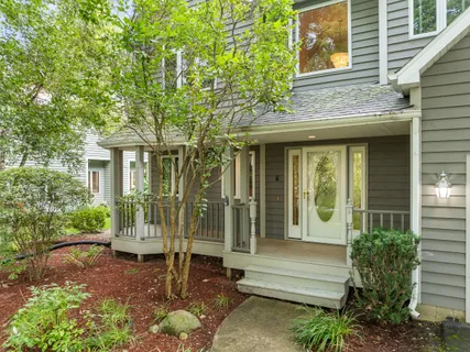 $579,000 | 553 Forest Glen Drive, Fontana, WI 53125