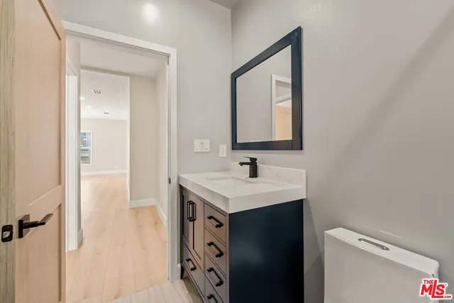 $4,250 | 1117 South Wooster Street, Unit 1119 1/2, Los Angeles, CA 90035