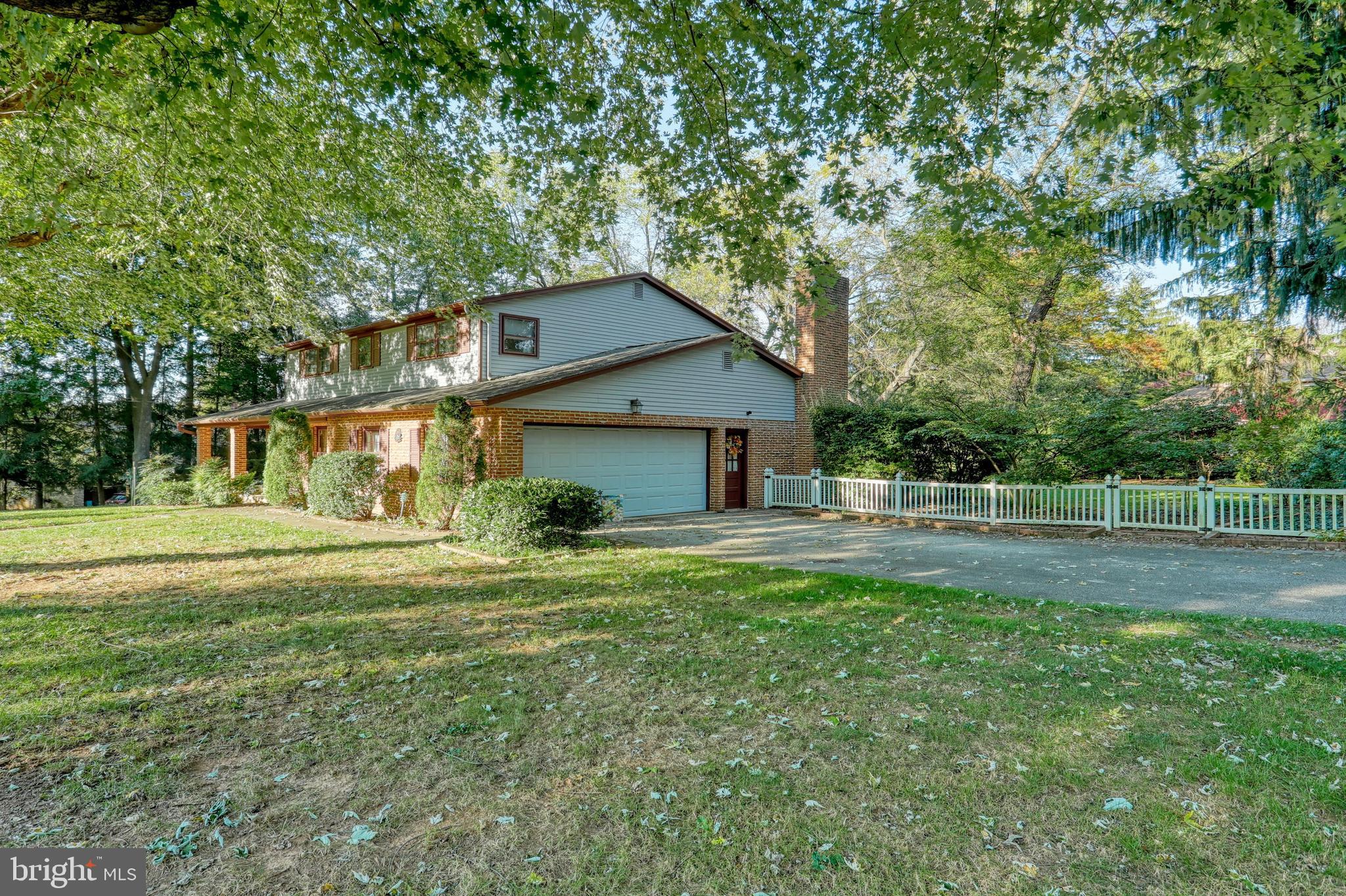 2200 Sutton Road York, PA 17403 - Photo 4 of 44