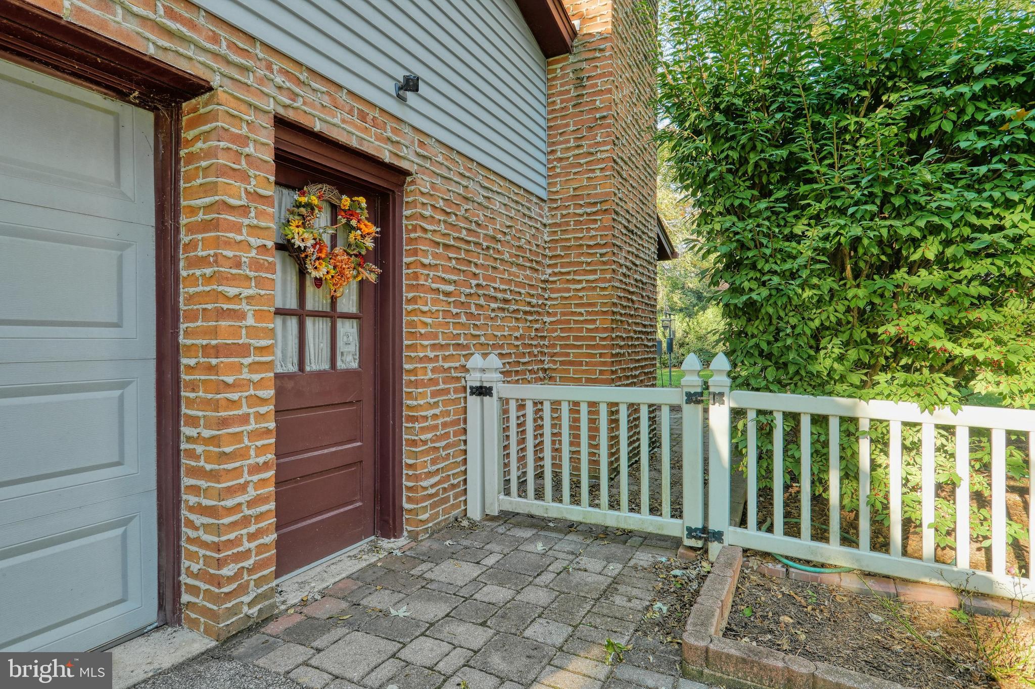 2200 Sutton Road York, PA 17403 - Photo 6 of 44