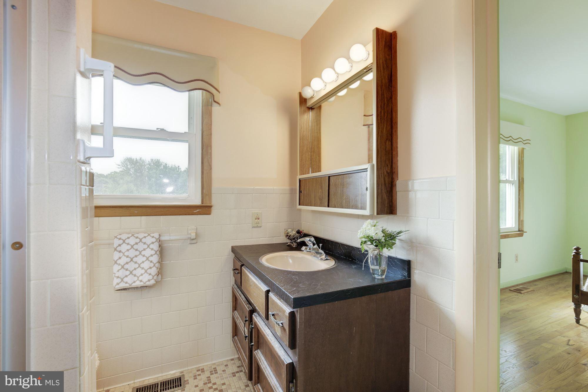 5191 Perry Road Mount Airy, MD 21771 - Photo 14 of 30 Bath