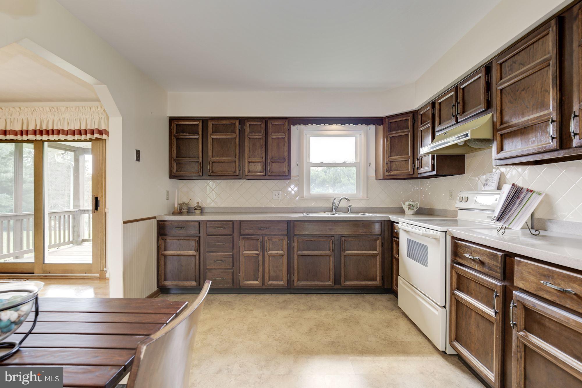 5191 Perry Road Mount Airy, MD 21771 - Photo 10 of 30 Kitchen