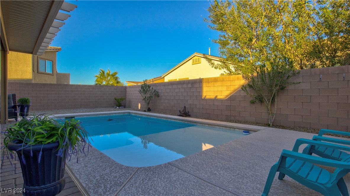 132 Dunblane Street Henderson, NV 89012 - Photo 37 of 52 Pool