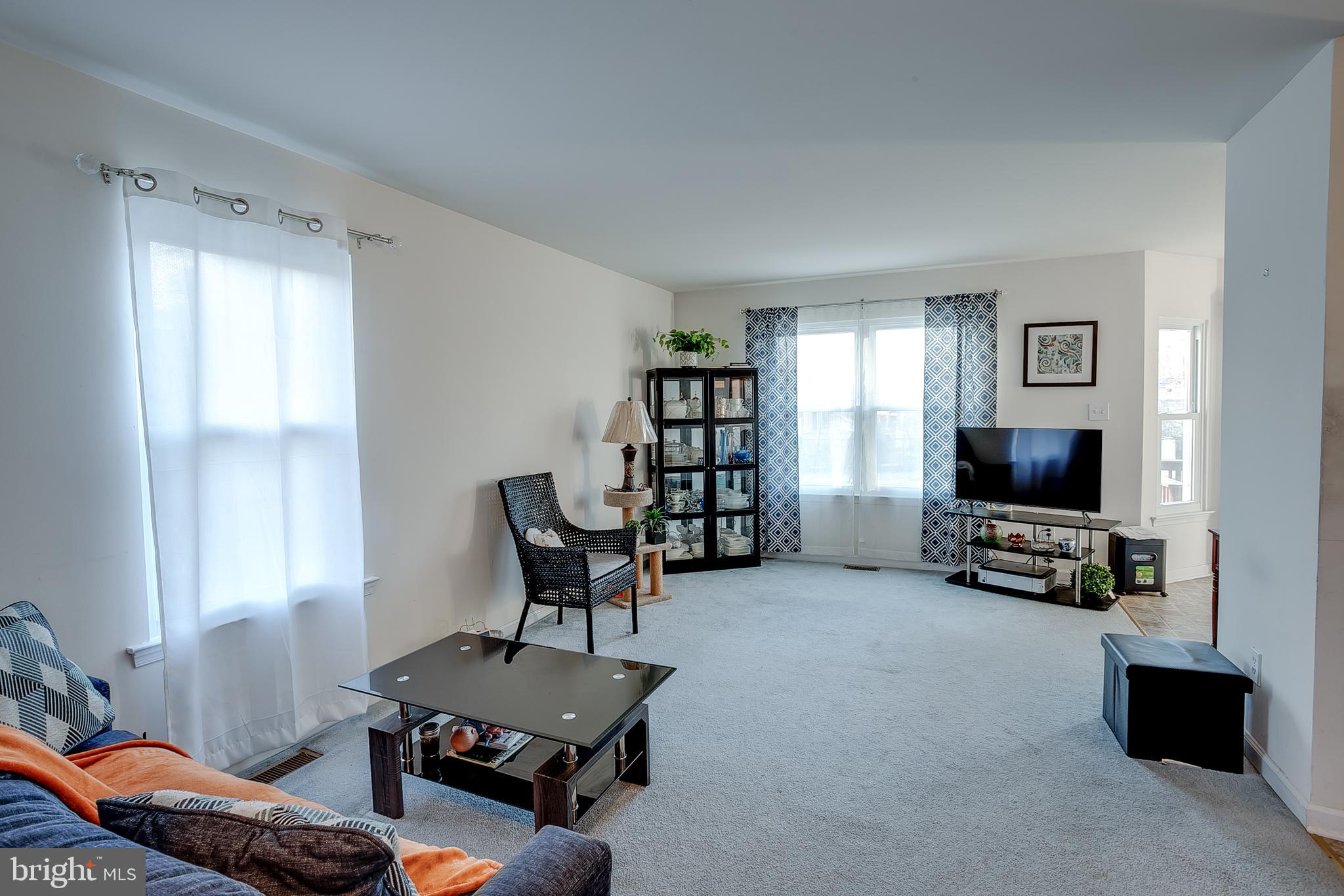 8129 River Road Pennsauken, NJ 08110 - Photo 4 of 32