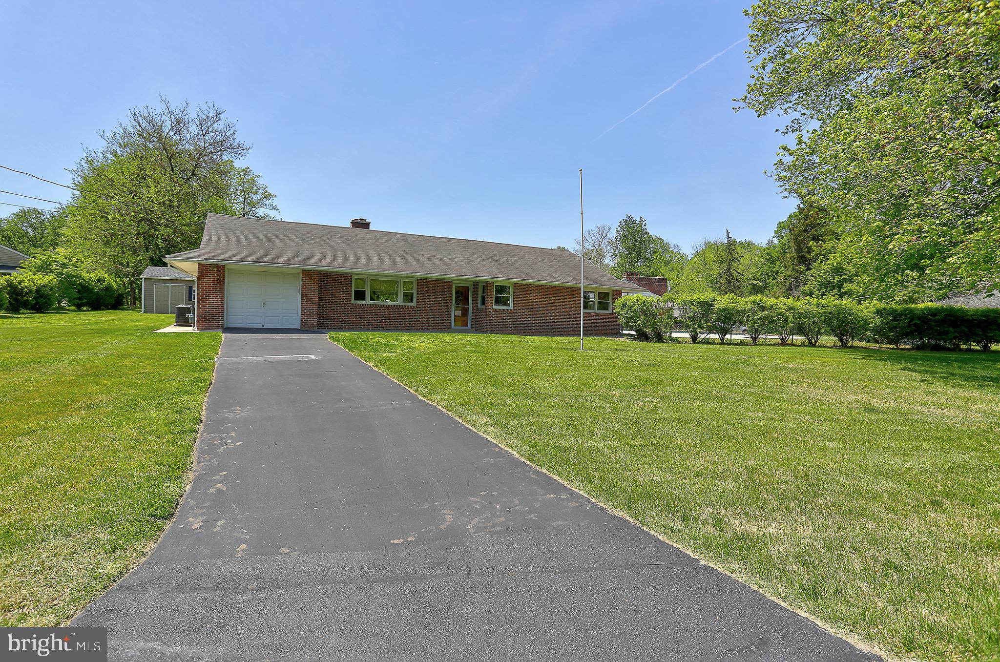 908 Rambling Drive Baltimore, MD 21228 - Photo 31 of 42 Exterior Front