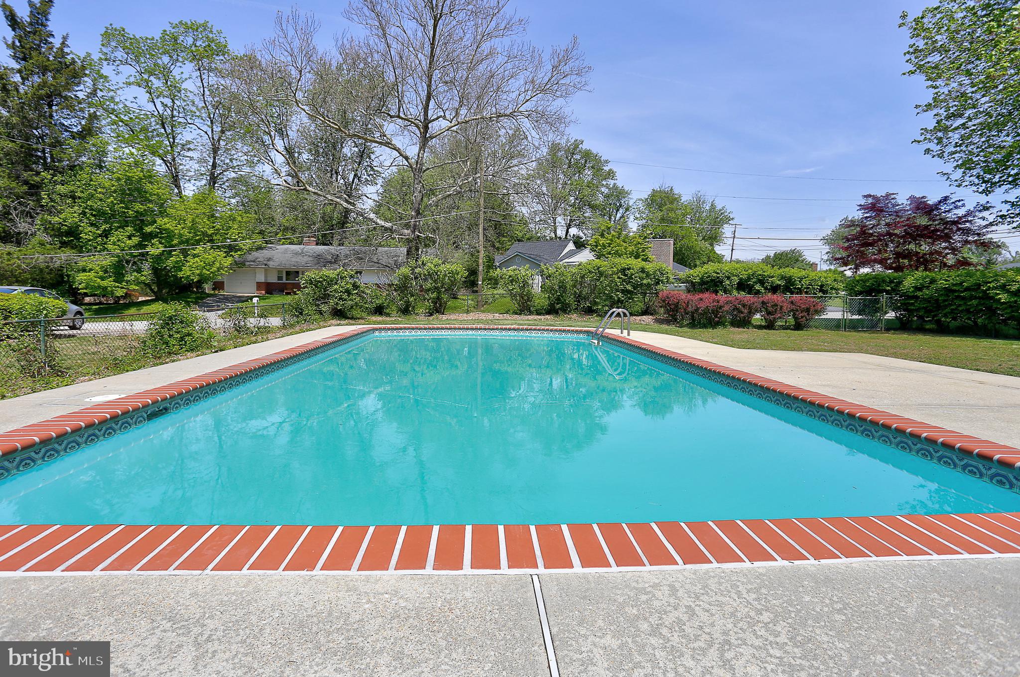 908 Rambling Drive Baltimore, MD 21228 - Photo 39 of 42 Pool