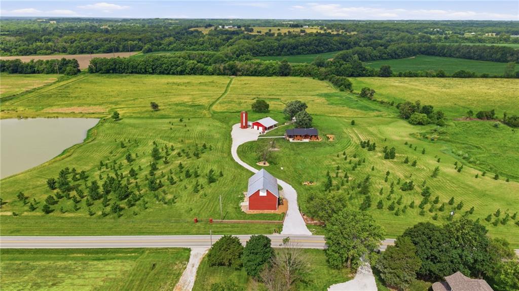 17322 South State Route East Pleasant Hill, MO 64080 - Photo 2 of 54