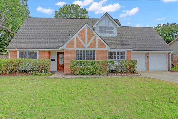 $2,200 | 9631 Fairdale Lane, Houston, TX 77063