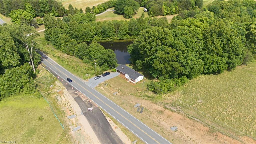 5406 Reidsville Road Walkertown, NC 27284 - Photo 3 of 23