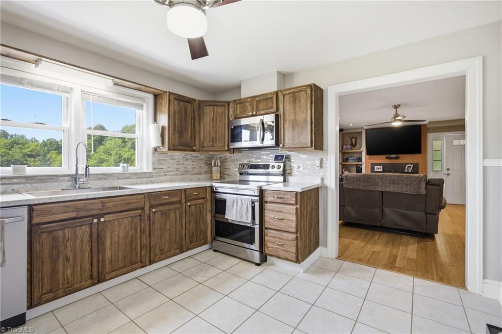 5406 Reidsville Road Walkertown, NC 27284 - Photo 4 of 23