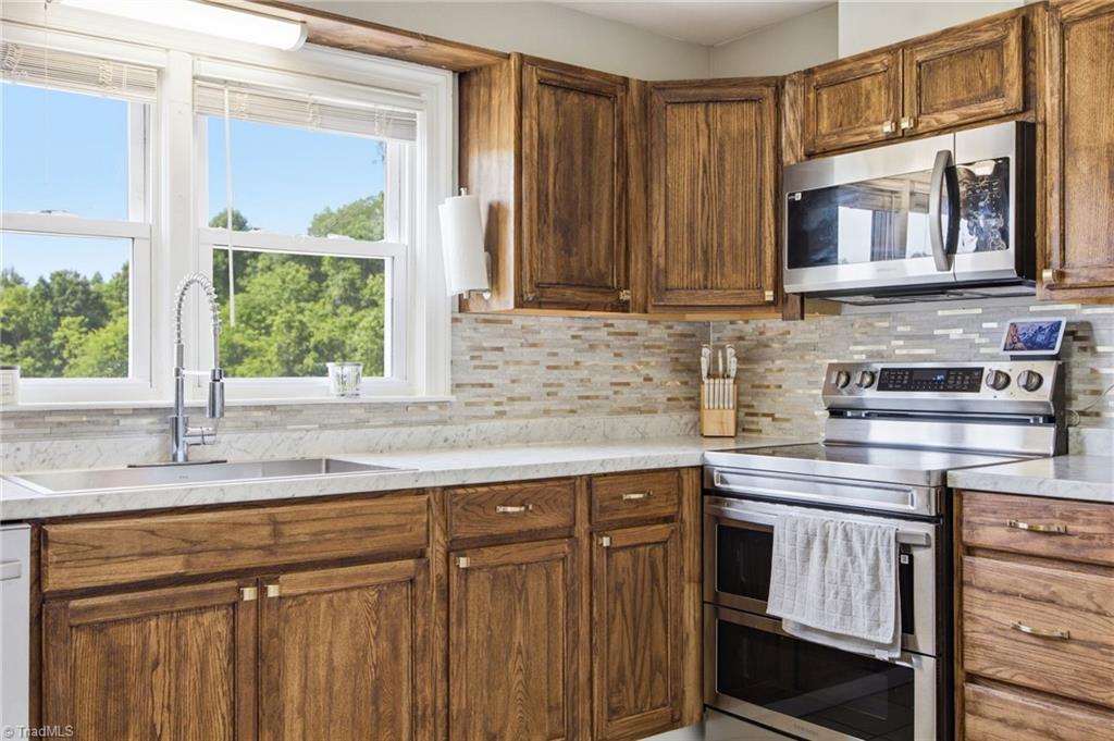 5406 Reidsville Road Walkertown, NC 27284 - Photo 5 of 23