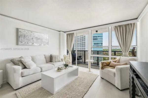 $4,000 | 600 Northeast 36th Street, Unit 1414, Miami, FL 33137