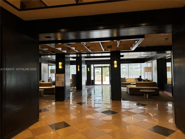 $4,000 | 600 Northeast 36th Street, Unit 1414, Miami, FL 33137