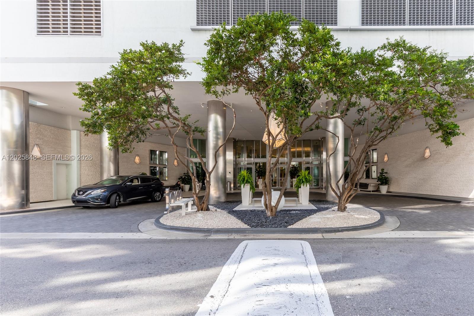 92 Southwest 3rd Street, Unit 5108 Miami, FL 33130 - Photo 26 of 33 a view of a building entrance