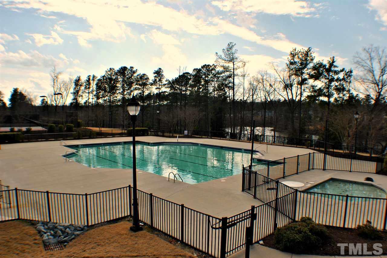 7536 Silver View Lane Raleigh, NC 27613 - Photo 6 of 11
