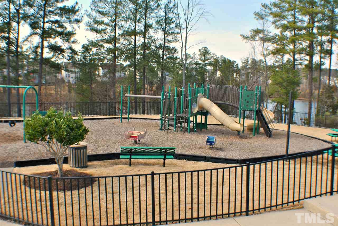7536 Silver View Lane Raleigh, NC 27613 - Photo 7 of 11
