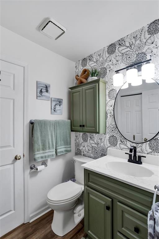21 Unity Square Greensburg, PA 15601 - Photo 13 of 27 Main floor common bathroom