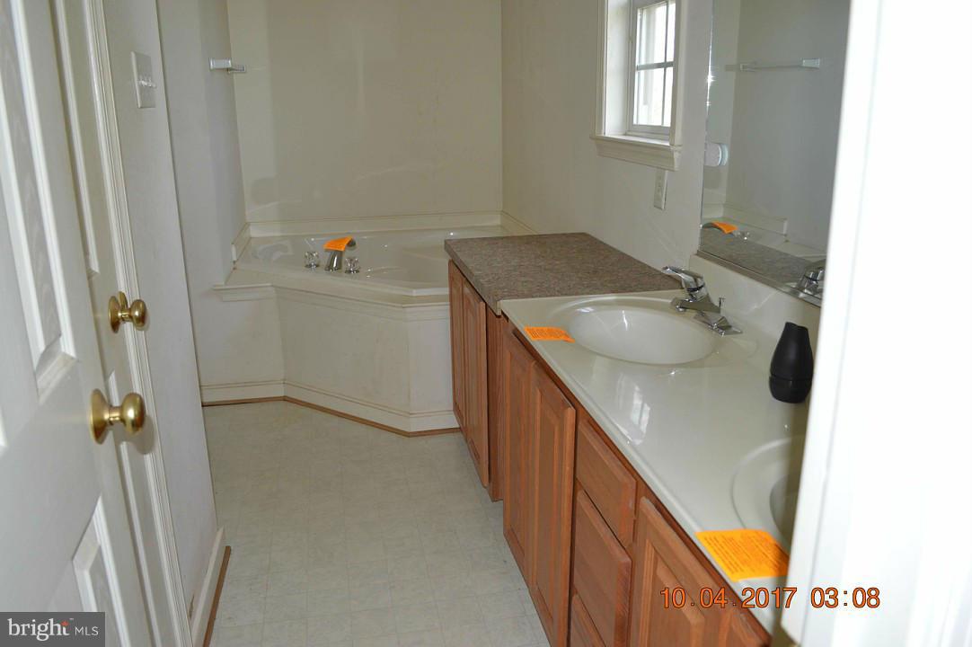 35060 Somerset Ridge Road Locust Grove, VA 22508 - Photo 12 of 16 Interior (General)