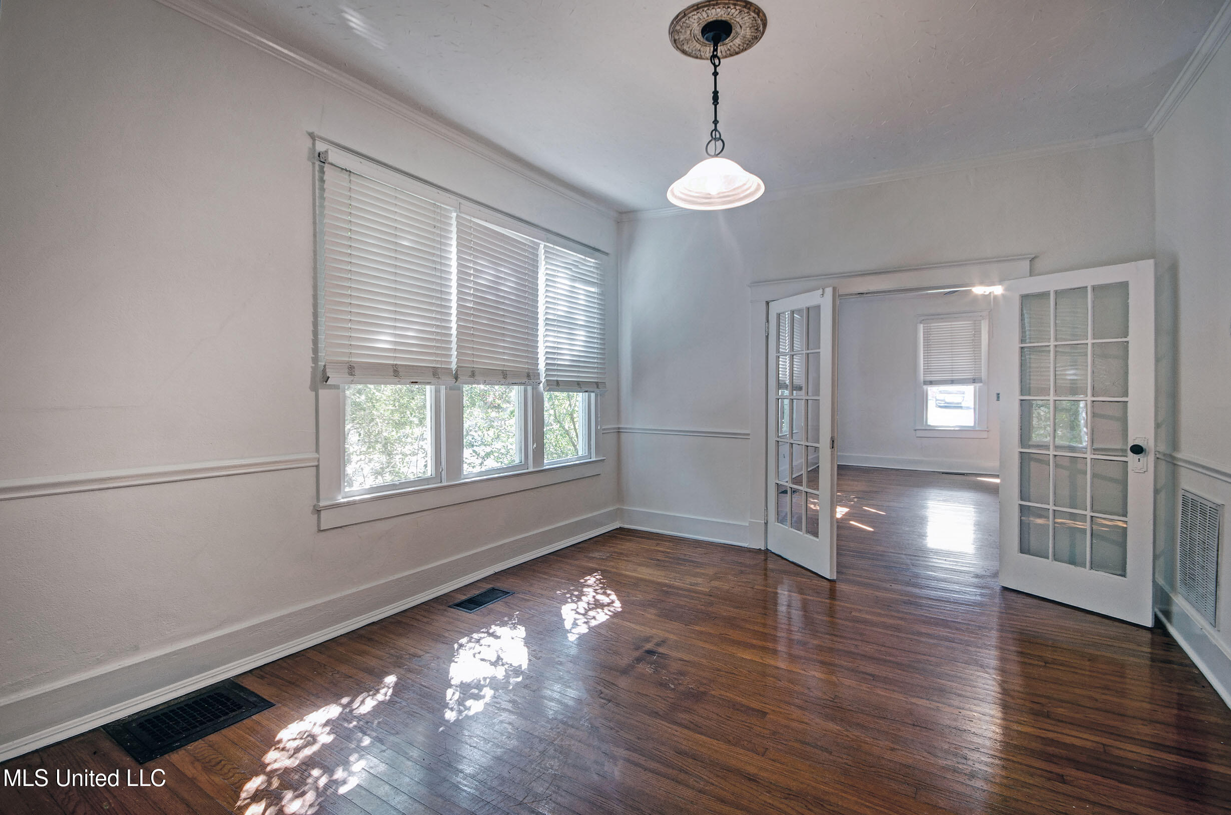 944 Madison Street Jackson, MS 39202 - Photo 11 of 30 IMGP1788_89_90