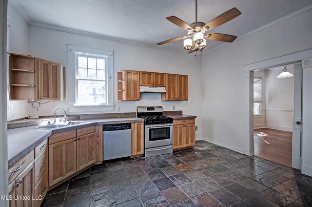 $184,900 | 944 Madison Street, Jackson, MS 39202