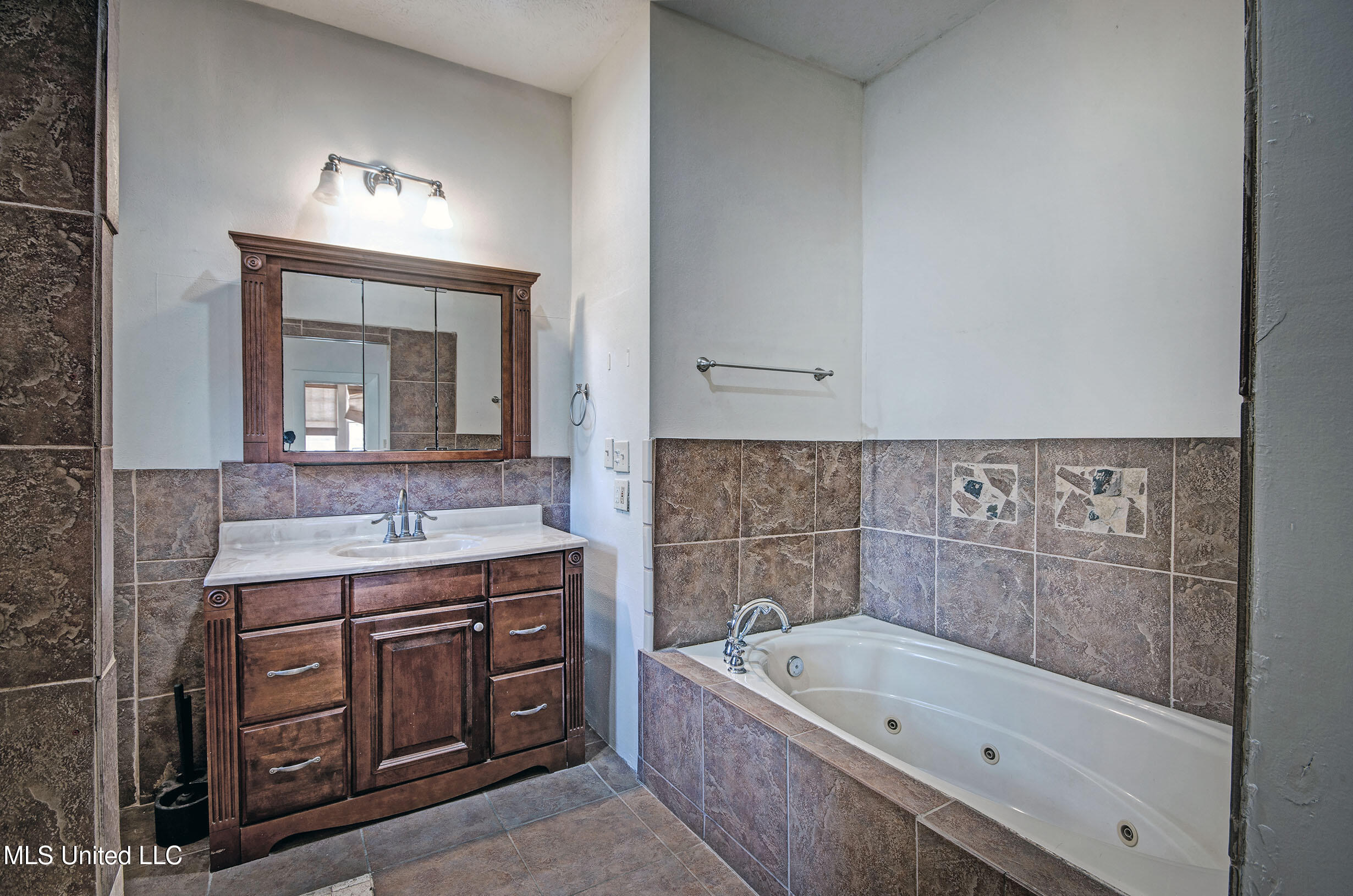 944 Madison Street Jackson, MS 39202 - Photo 25 of 30 IMGP1836_7_8