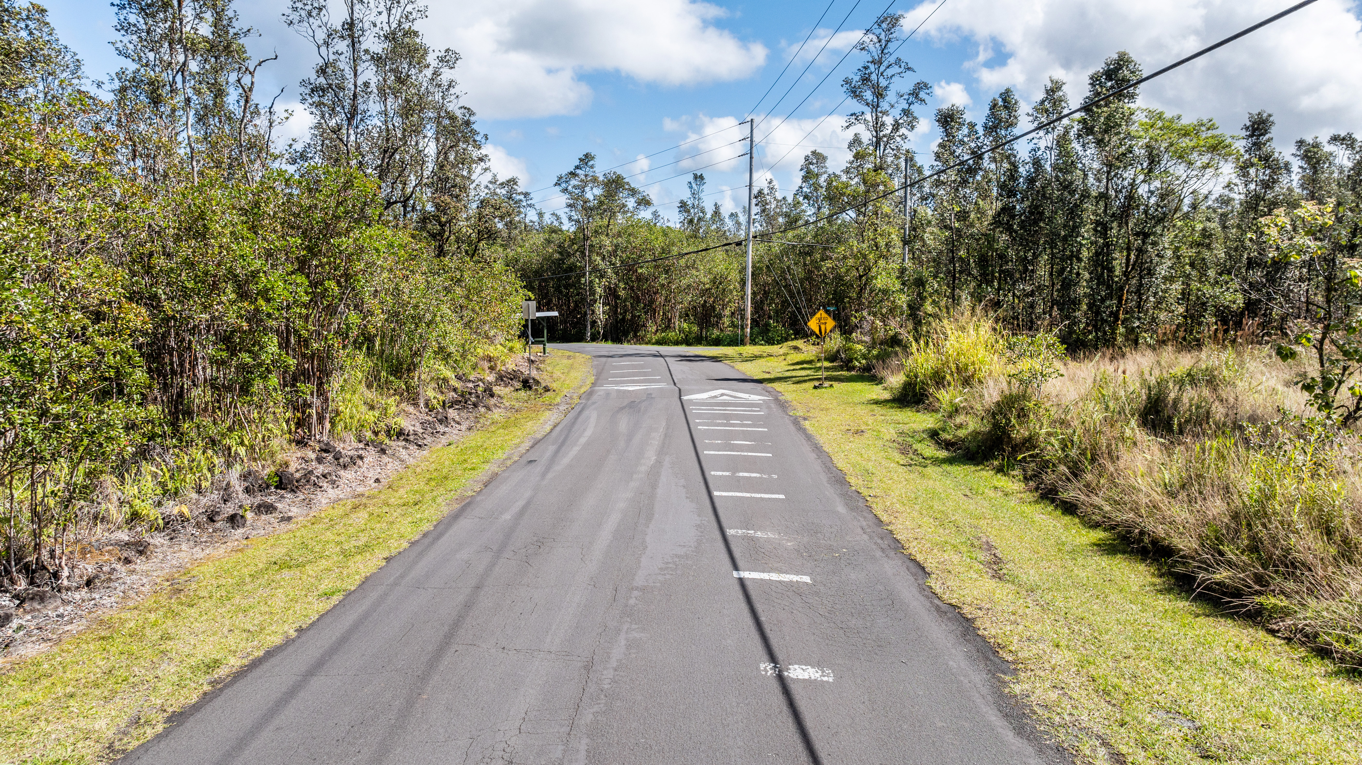 18-3780 Lot 112-b Pszyk Rd Mountain View Mountain View, HI 96771 - Photo 2 of 28 a view of an outdoor space with a house
