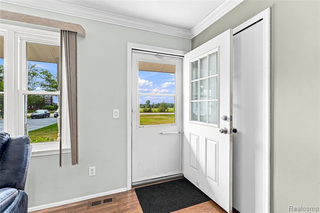 10499 East Potter Road Davison, MI 48423 - Photo 4 of 38 Gallery Image 4
