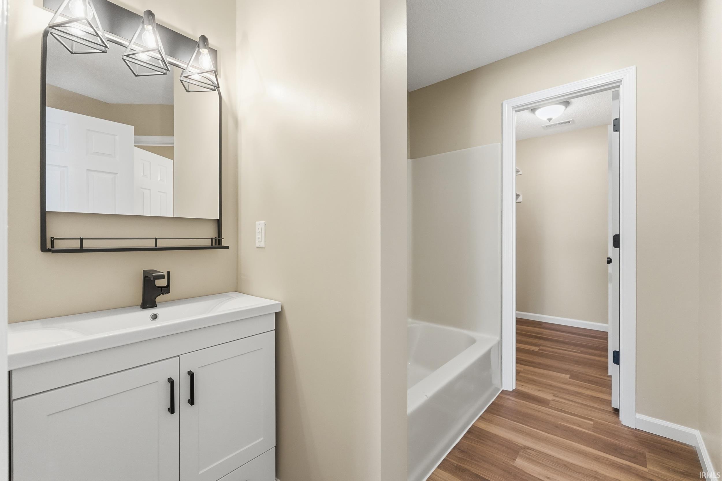 526 Lasselle Street Fort Wayne, IN 46803 - Photo 17 of 36