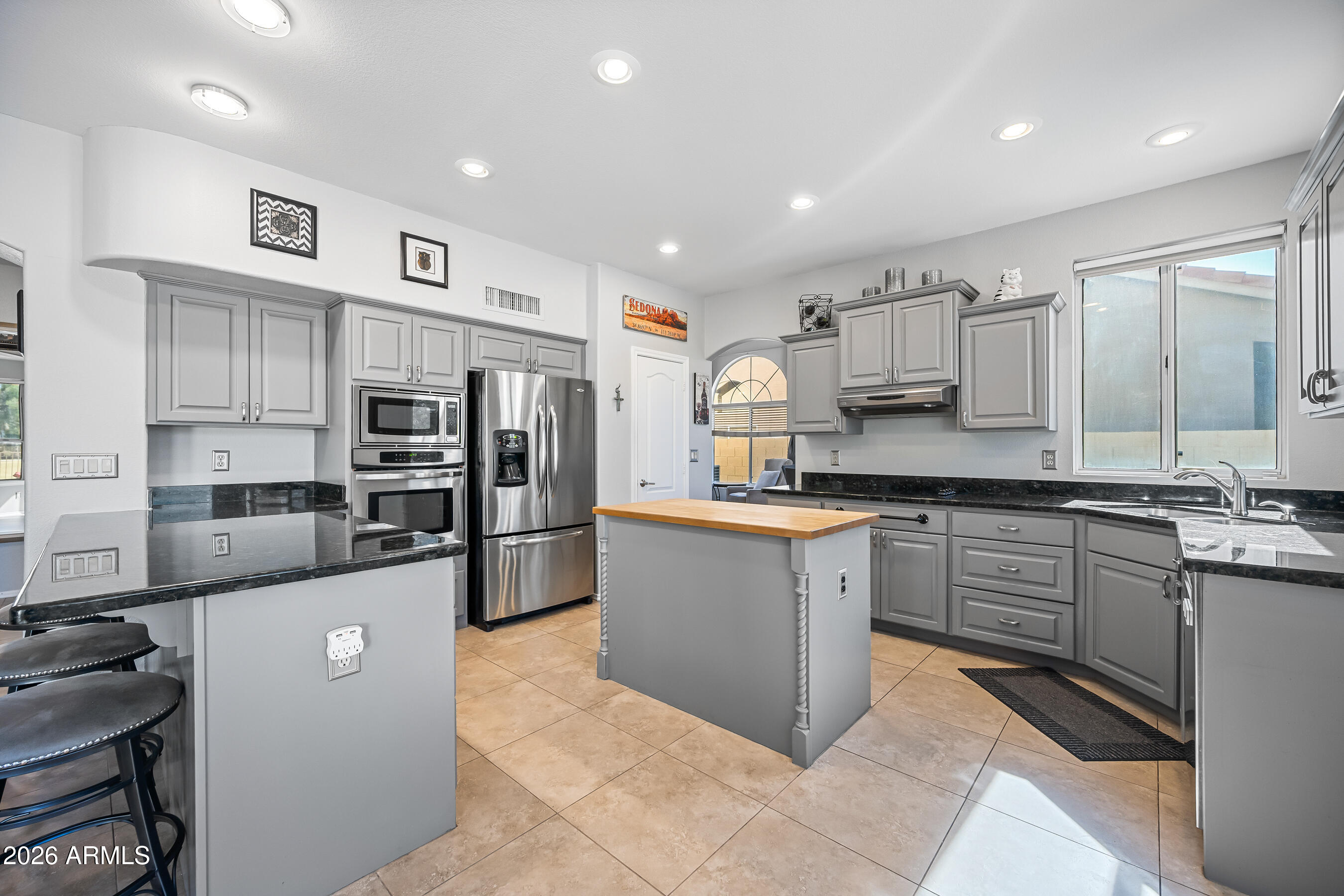 16006 South 13th Place Phoenix, AZ 85048 - Photo 8 of 63 Granite counters