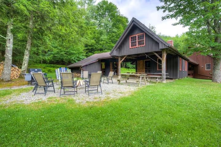 65 Bentley Lane Jericho, VT 05465 - Photo 29 of 60