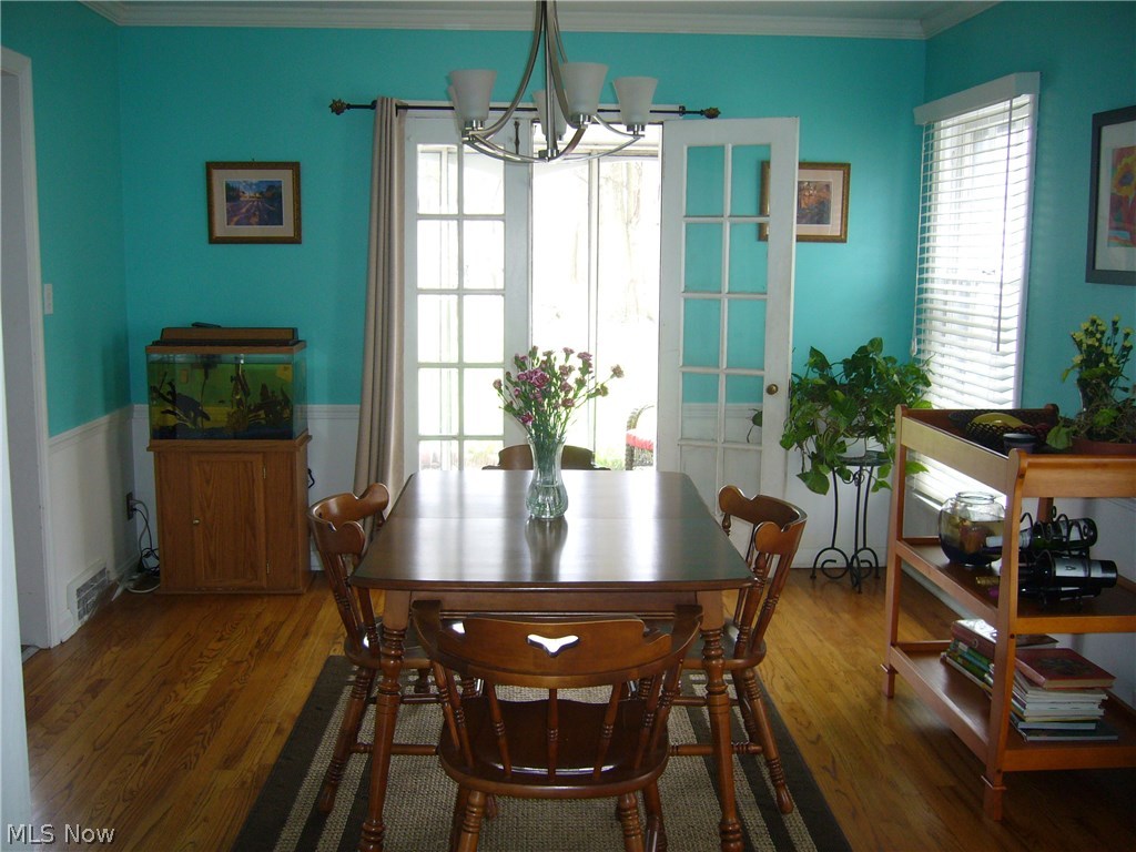 2344 Charney Road Cleveland, OH 44118 - Photo 5 of 29 Gallery Image 5