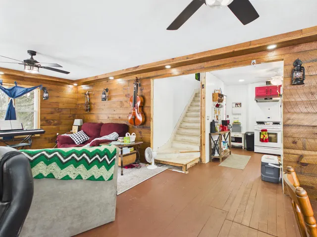 $199,900 | 16090 Highway 27, Hayward, WI 54843