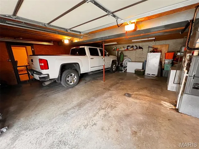 $285,000 | 7003 River Road, Iuka, IL 62849