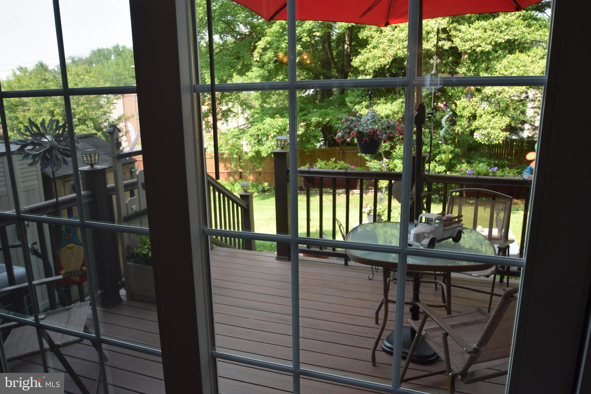 129 Woodhill Road Wilmington, DE 19809 - Photo 11 of 25 a view of a balcony with chairs