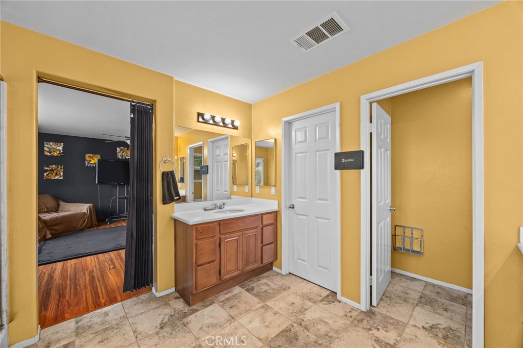 150 Saddleback Way Perris, CA 92570 - Photo 29 of 39