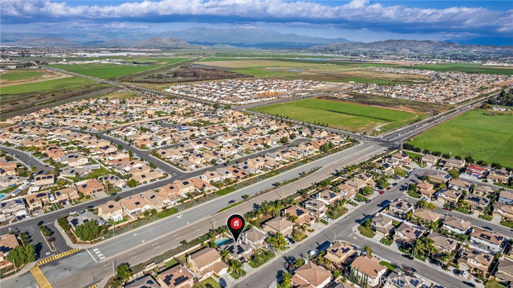 150 Saddleback Way Perris, CA 92570 - Photo 43 of 46 a view of a city with an ocean