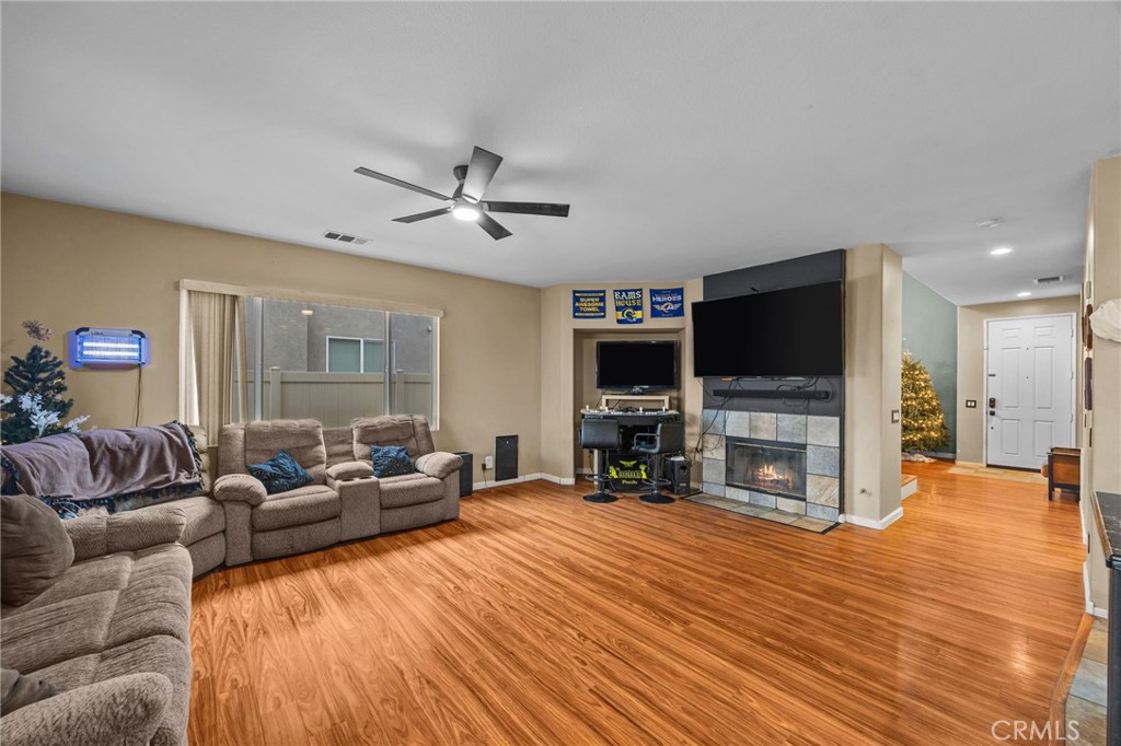 150 Saddleback Way Perris, CA 92570 - Photo 9 of 39