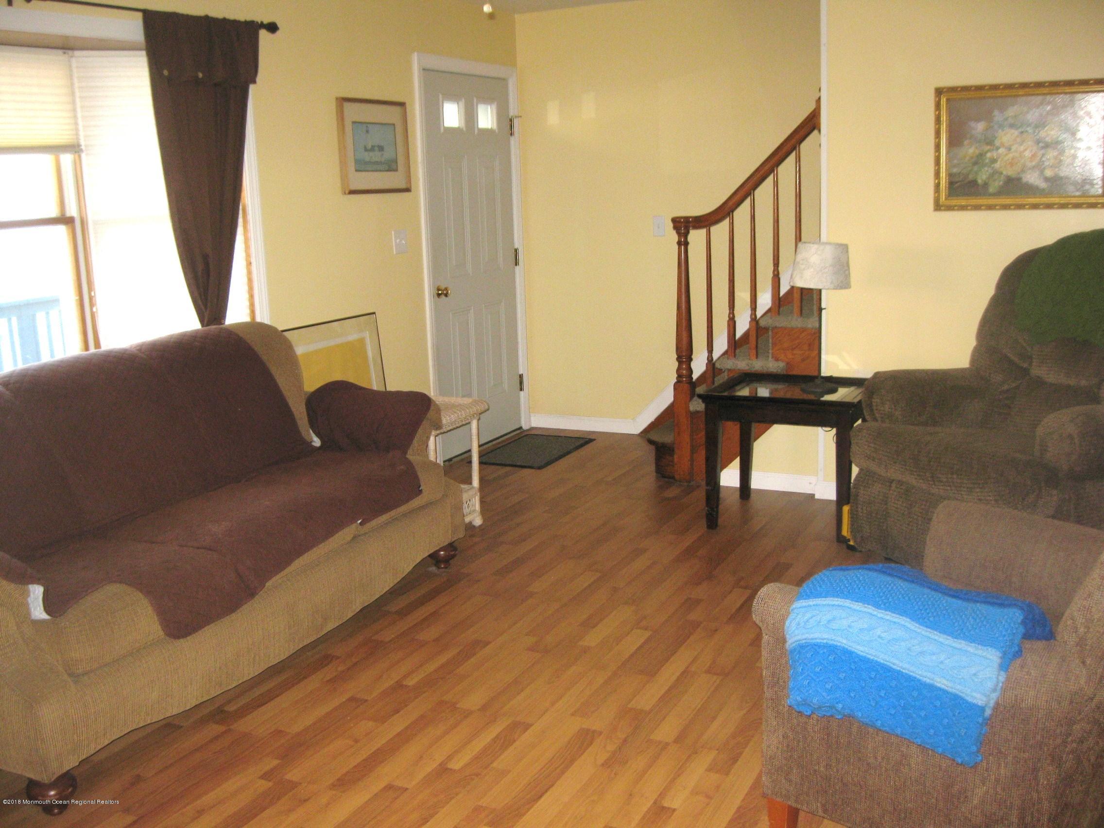 107 North Bayside Road Lavallette, NJ 08735 - Photo 3 of 11 IMG_0807