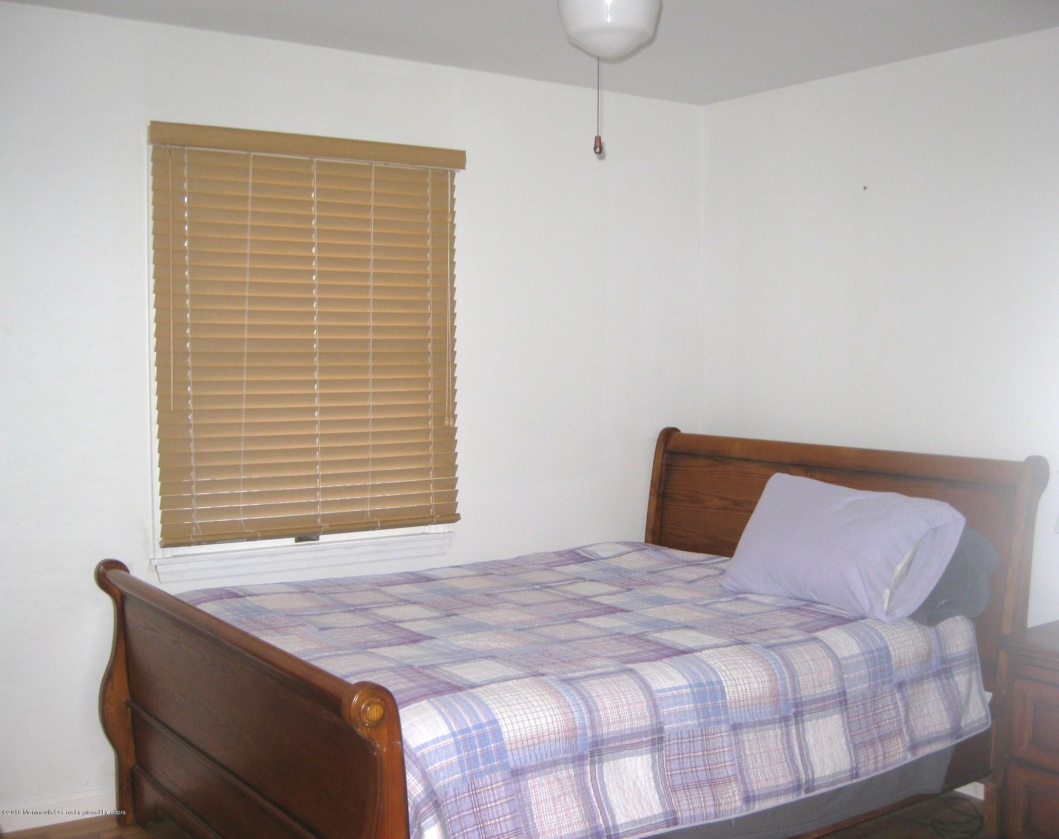 107 North Bayside Road Lavallette, NJ 08735 - Photo 7 of 11 IMG_0812