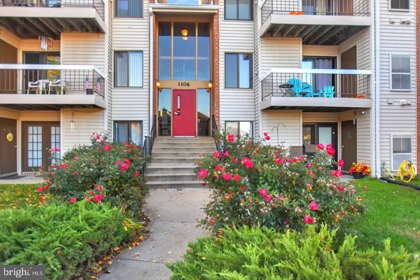 $245,000 | 1106 Castle Harbor Way, Unit 2C, Glen Burnie, MD 21060