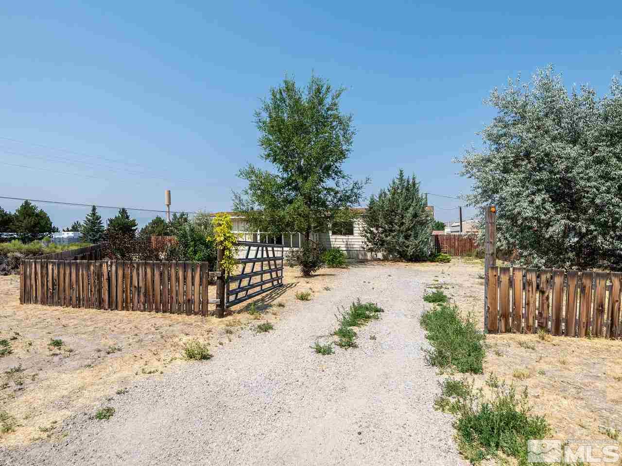 3505 Hummingbird Drive Reno, NV 89508 - Photo 2 of 17 Photo 2