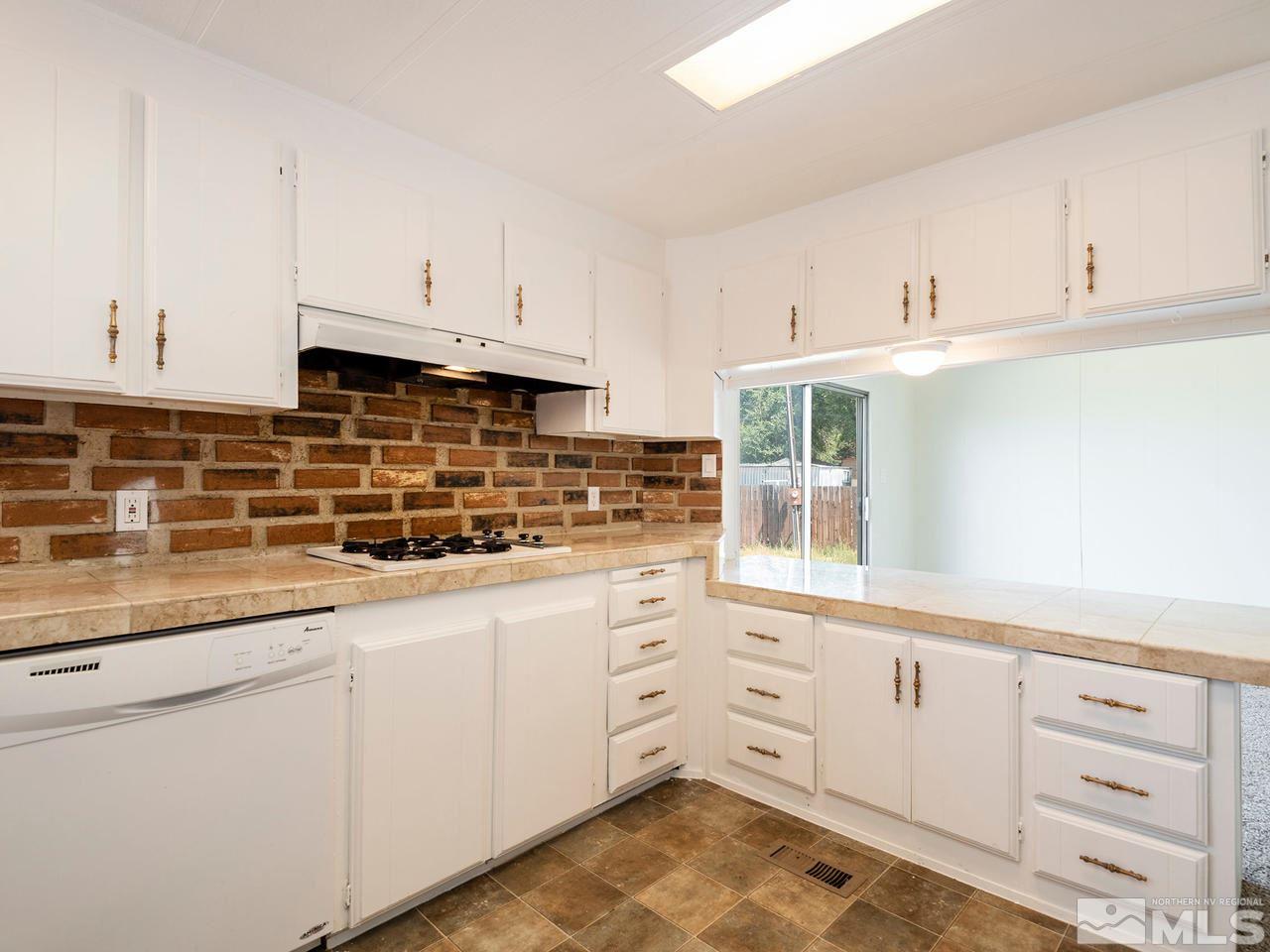 3505 Hummingbird Drive Reno, NV 89508 - Photo 7 of 17 Photo 7