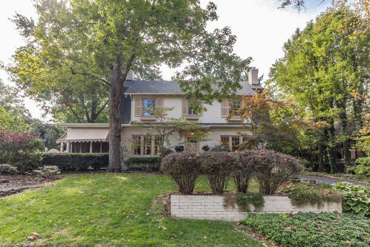 2060 North Devon Road Columbus, OH 43212 - Photo 1 of 41