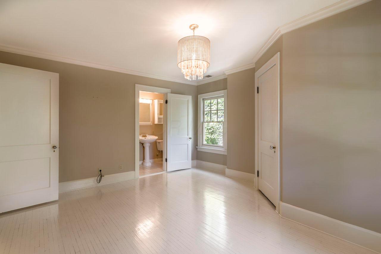 2060 North Devon Road Columbus, OH 43212 - Photo 27 of 41