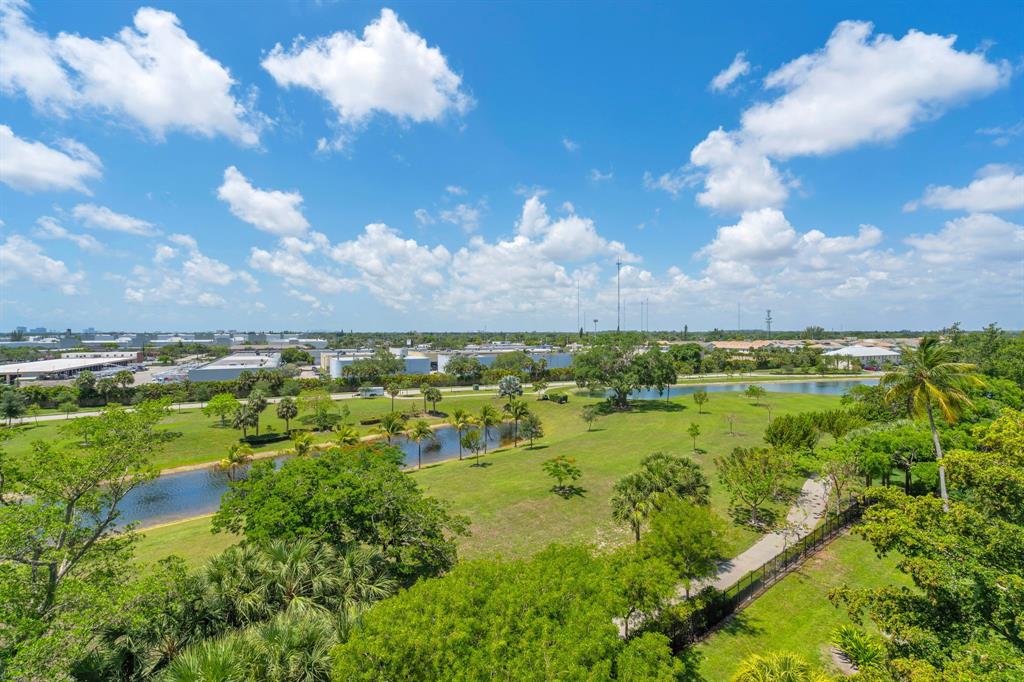 4200 Hillcrest Drive, Unit 711 Hollywood, FL 33021 - Photo 25 of 37 a view of a city